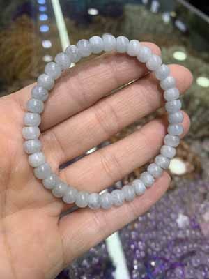Aquamarine old-style bead 4-6mm bracelet.