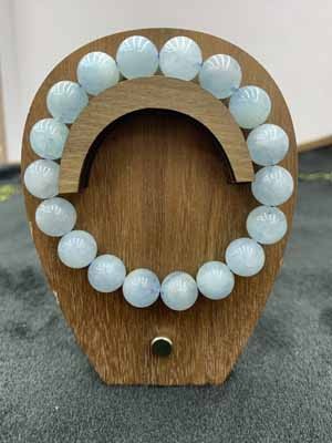 Aquamarine 8-12mm bracelet.